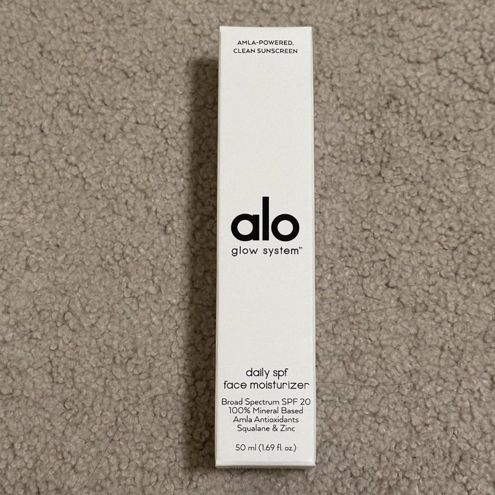 *SOLD* Alo glow system spf moisturizer
